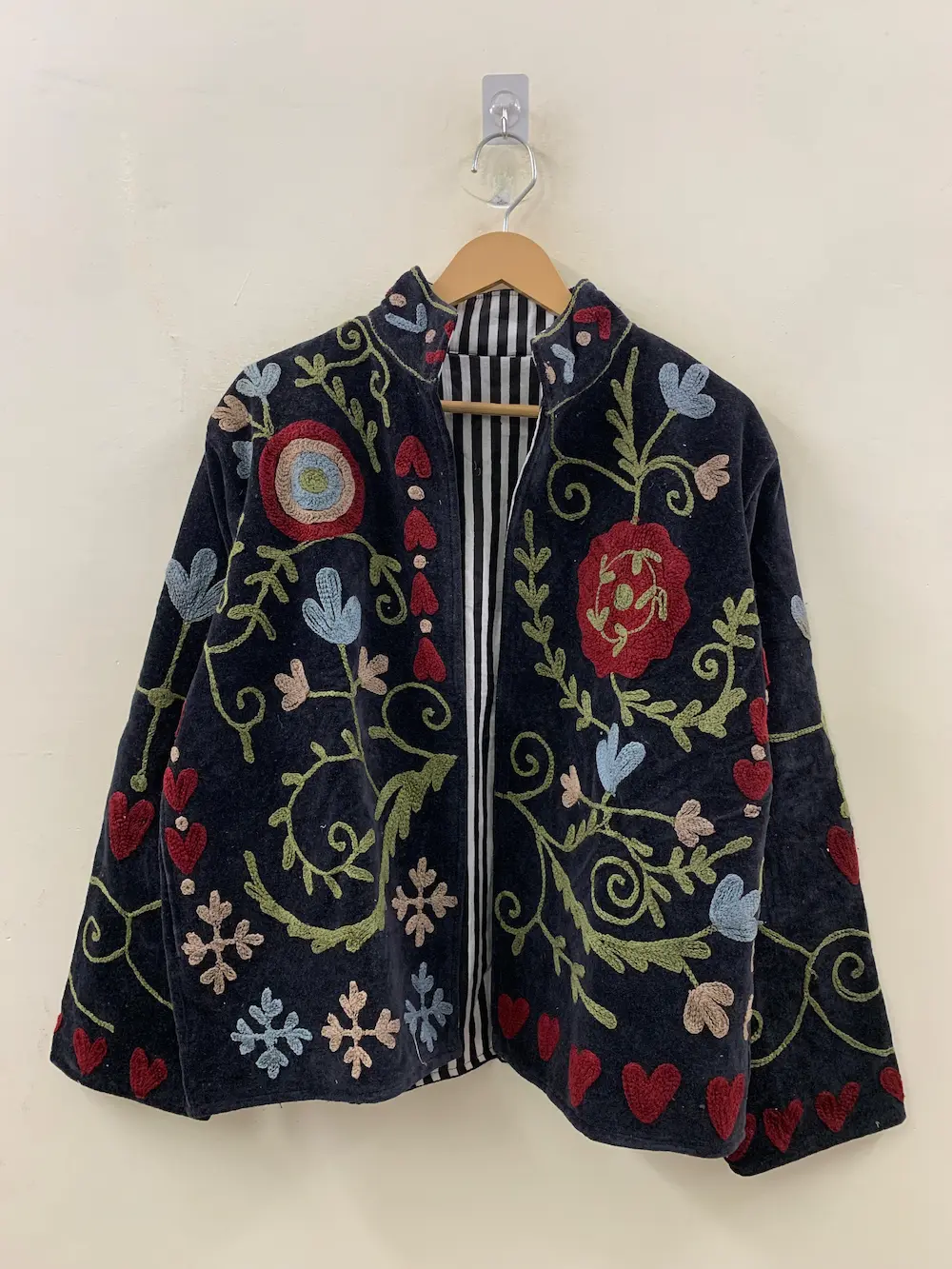 Elegant Velvet Suzani Jacket – Premium Embroidered Women’s Outerwear