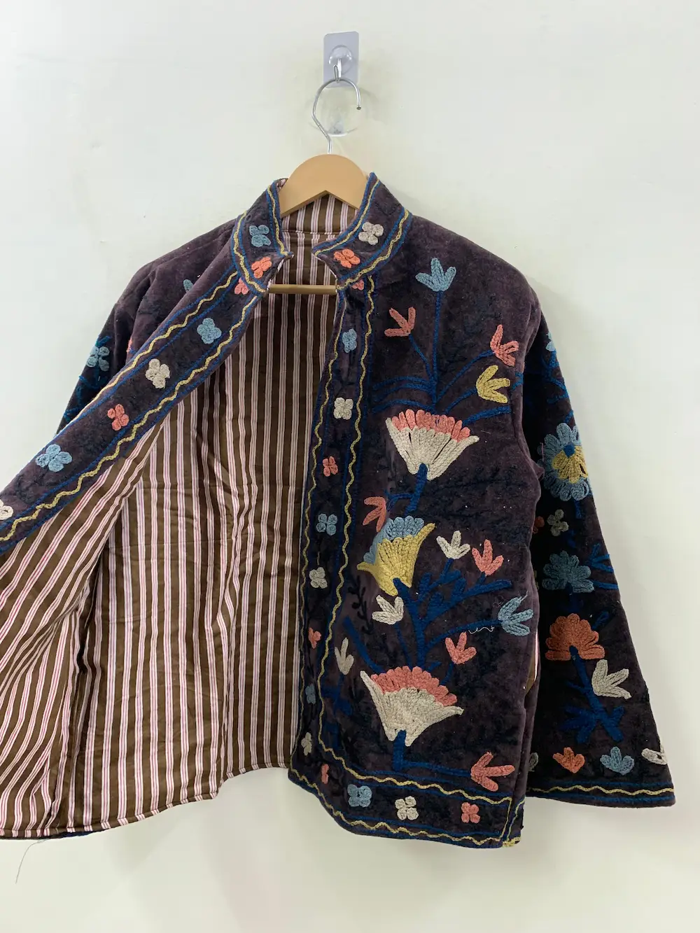 Handmade Velvet Jacket with Suzani Embroidery – Boho Chic Wear 3