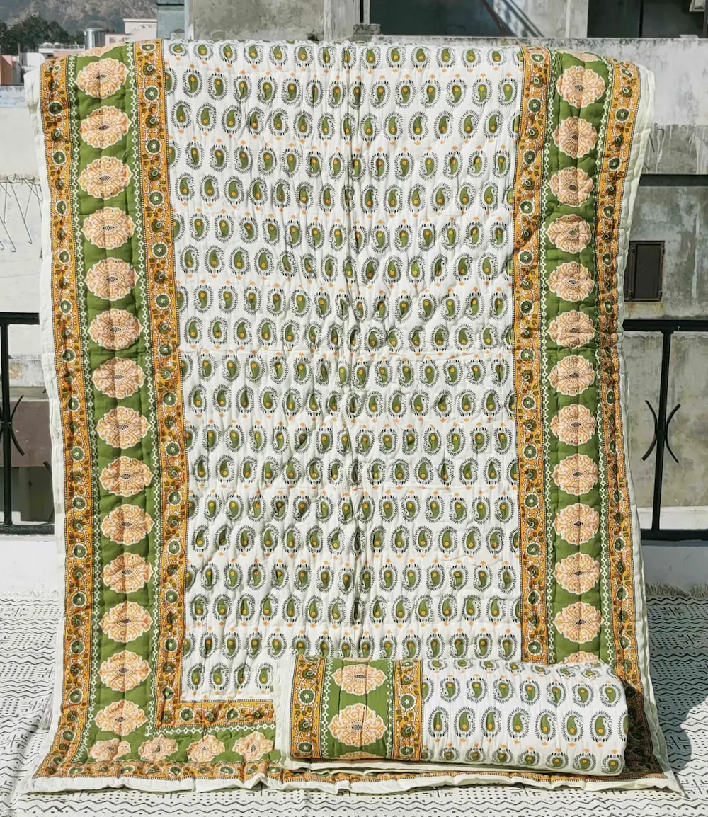 Reversible Cotton Quilts – Double-Sided Comfort & Style