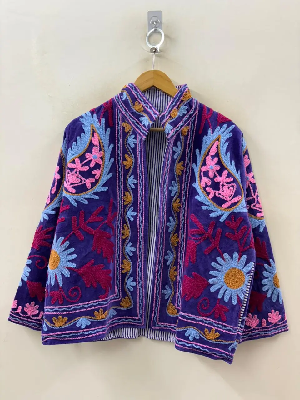 Women’s Designer Velvet Suzani Jacket 3
