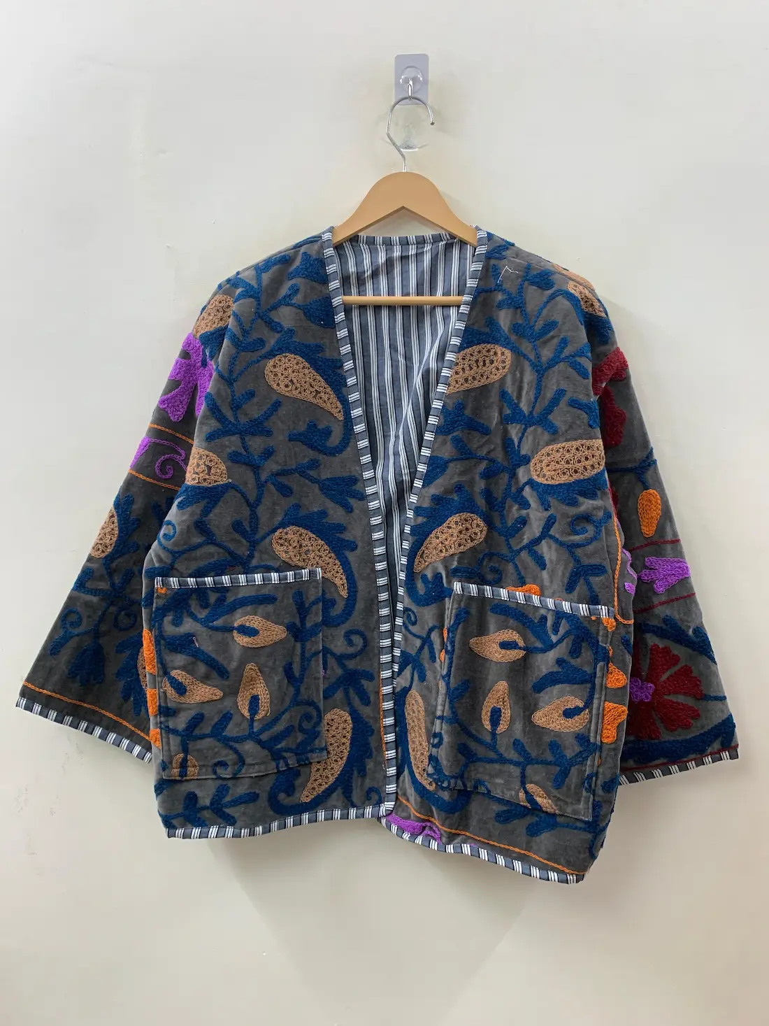 Luxury Suzani Velvet Short Kimono – Vintage Boho Chic Layering Jacket