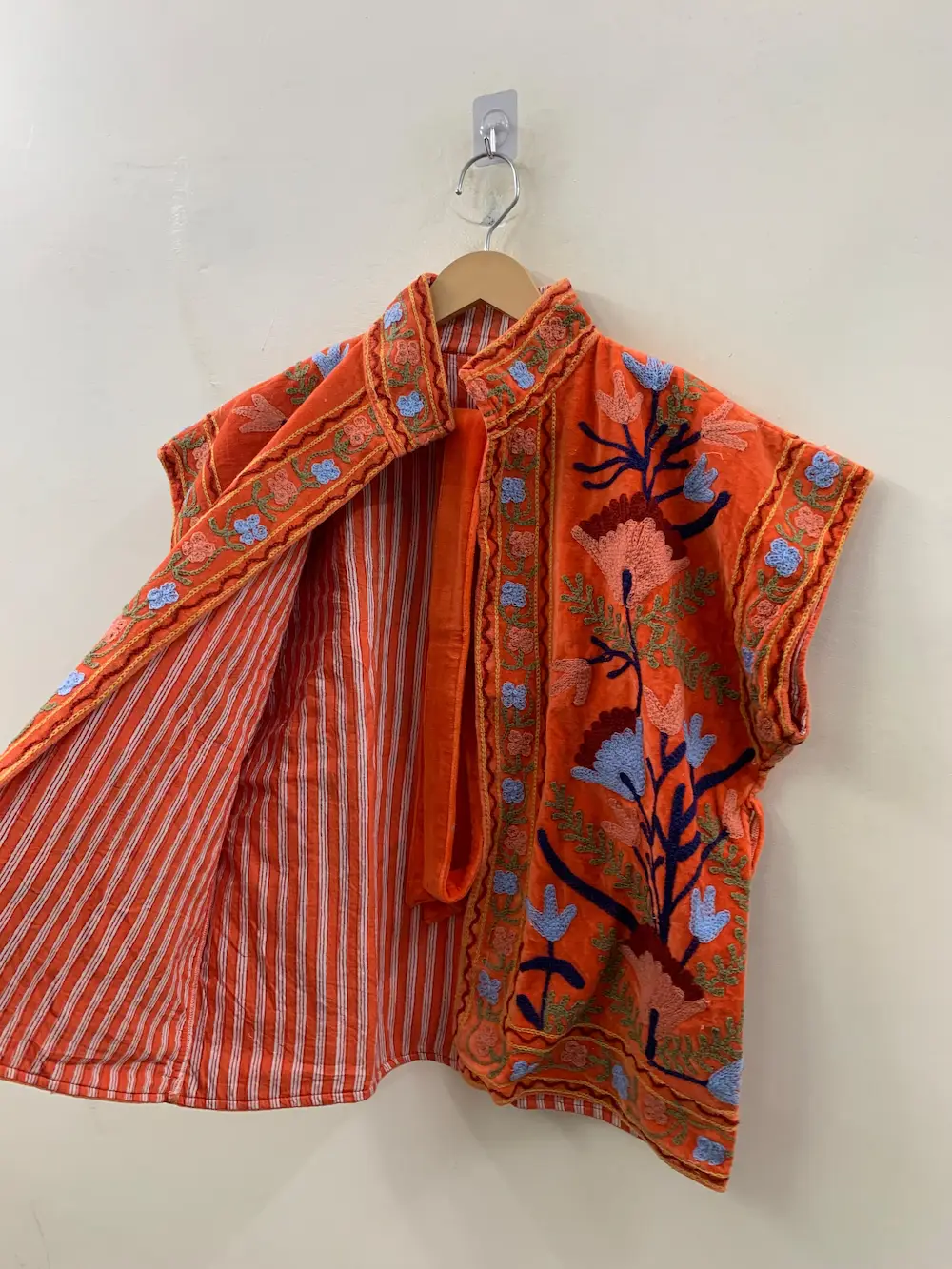 Velvet Suzani Embroidered Vest – Artisan Bohemian Waistcoat 2