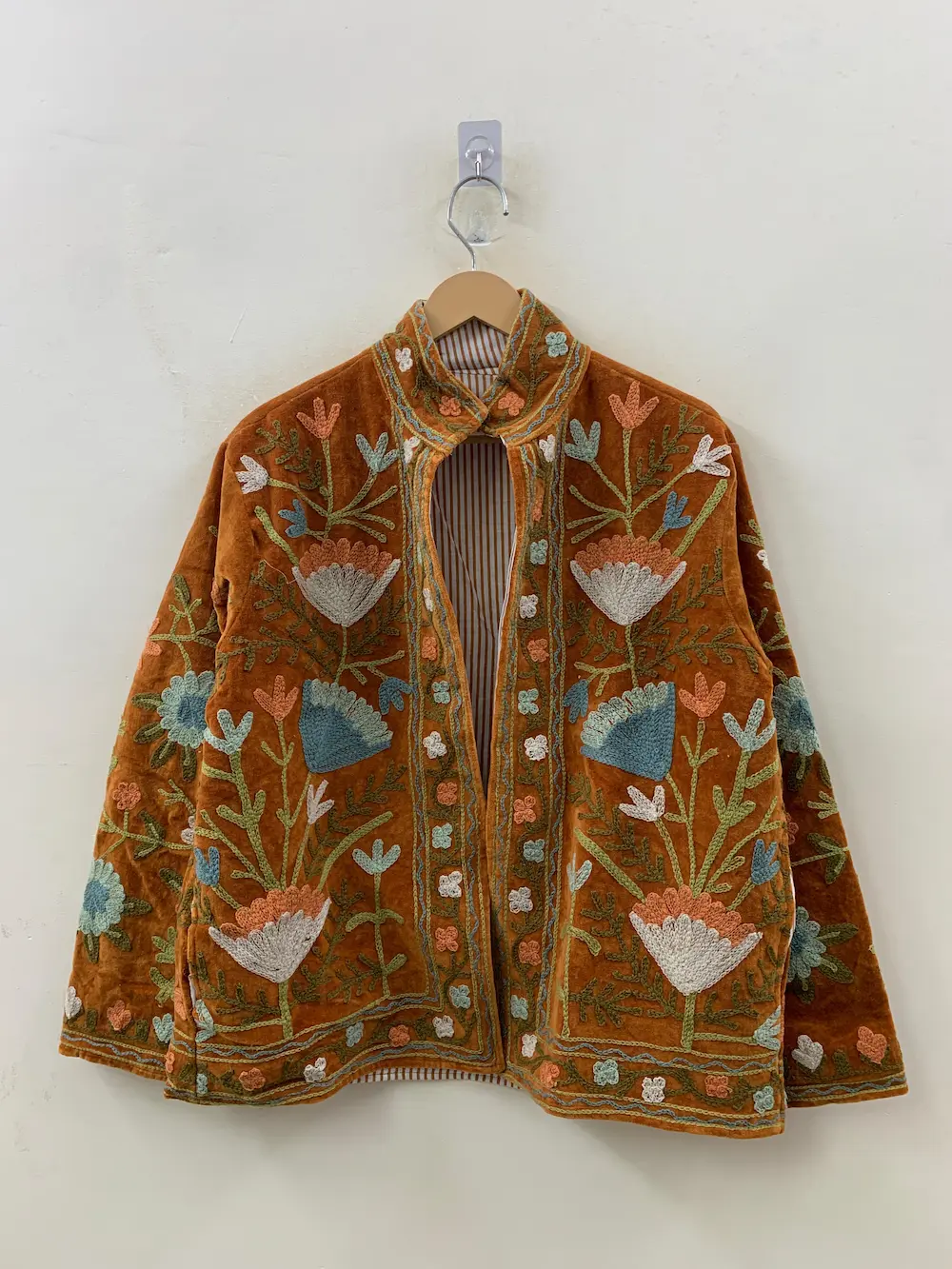 Women’s Ethnic Velvet Suzani Jacket – Artisan Handcrafted Design 2