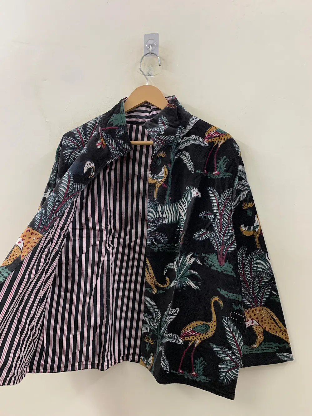 Premium Velvet Suzani Jacket – Vintage Embroidered Boho Coat