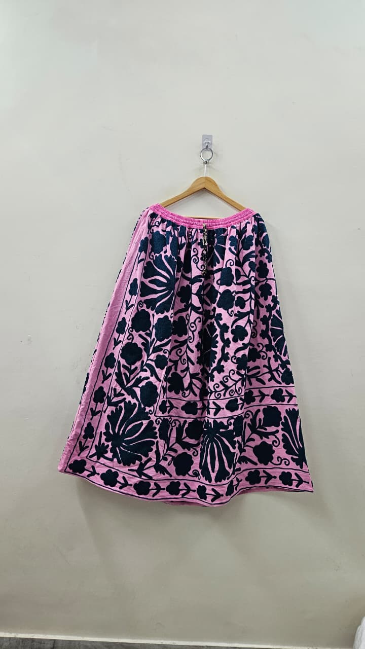 Ethnic Cotton Suzani Skirt – Traditional Embroidery & Soft Fabric